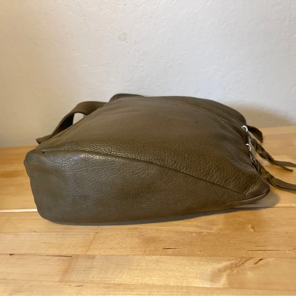 Sven USA Leather Carryall Bag Style 701 Avocato Green Angled Shoulder Bag